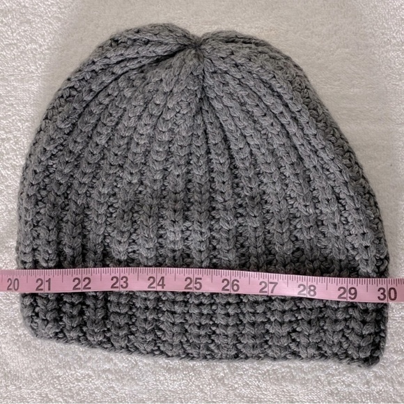 5/$25 Theory Grey Wool Viscose Mohair Blend Knit Toque Beanie Hat - Picture 12 of 12